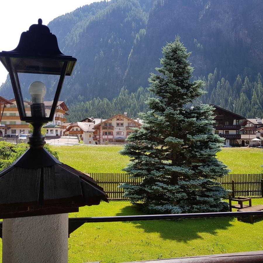 B&B Garni Villa Campitello Campitello di Fassa Buitenkant foto